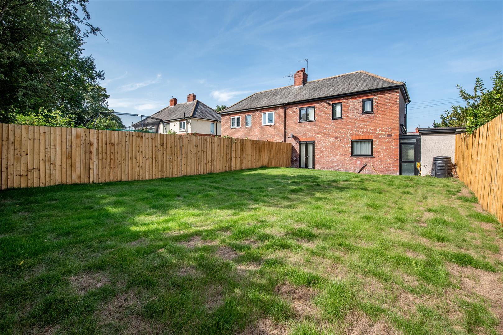 Farringdon Crescent, Preston